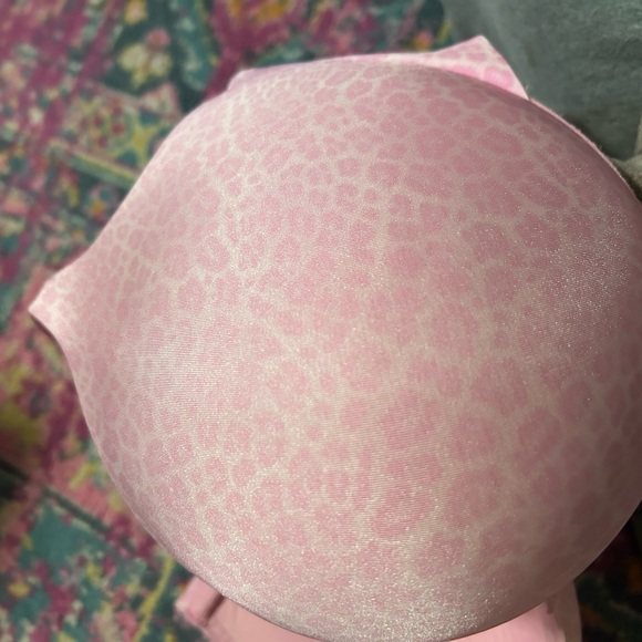 SKIMS Light Pink Patterned Bra - Picture 3 of 4